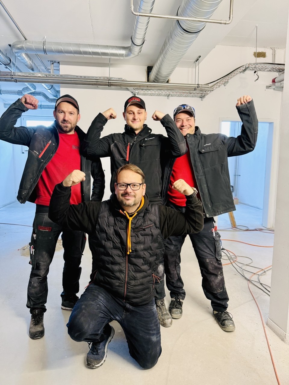 Simon Doser mit Team